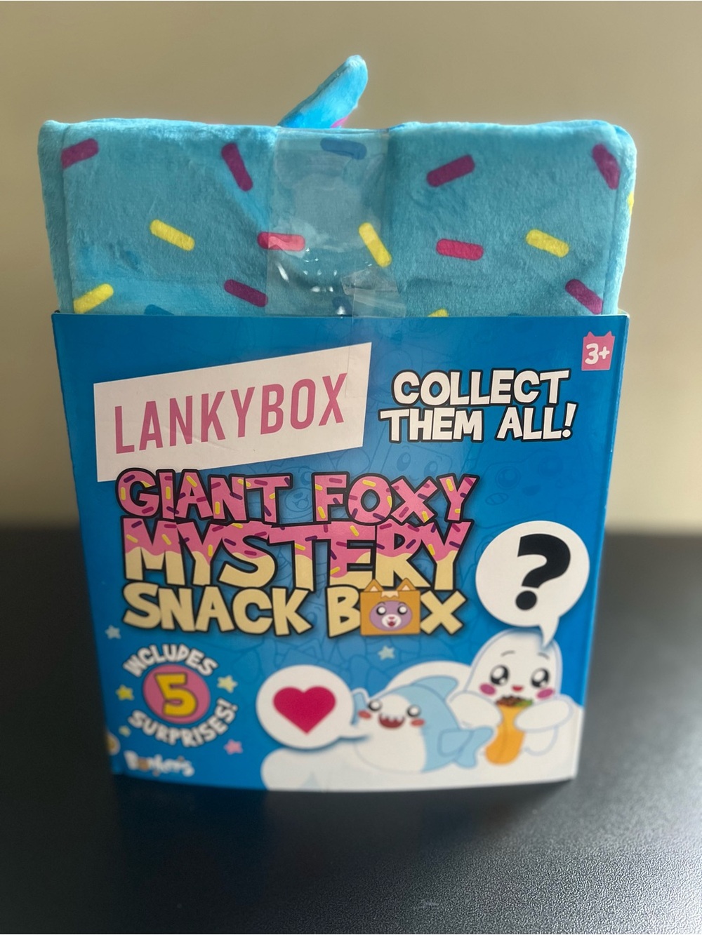 LankyBox Giant Foxy Surprise Snack Box - Picture 3 of 3